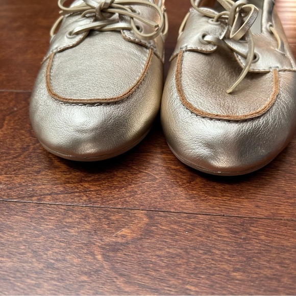 Aldo Women’s Preppy “Sail” Metallic Gold Leather Boat Loafer Slip-Ons, Size 10 - Picture 8 of 14